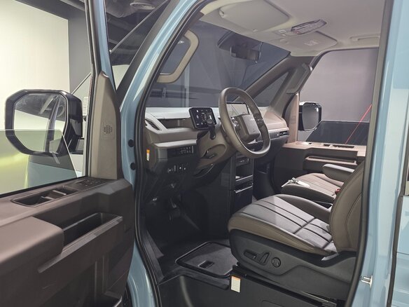 2026 Kia PV5 51.5 kWh, голубой, 4133000 рублей - вид 4