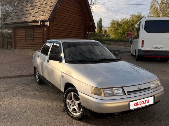 2002 Lada (ВАЗ) 2110, серебристый, 145000 рублей