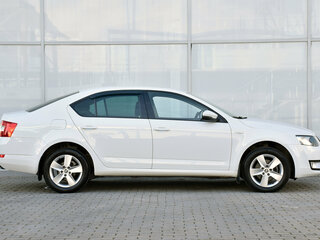2016 Skoda Octavia III (A7), белый, 1450000 рублей, вид 4