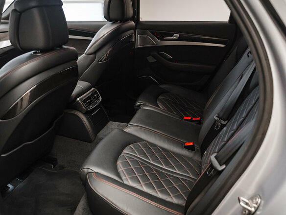 2016 Audi S8 III (D4) Рестайлинг, серебристый, 10900000 рублей - вид 13