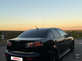 2010 Mitsubishi Lancer X, чёрный, 650000 рублей, вид 4