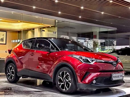 2022 Toyota C-HR I Рестайлинг, красный, 1735000 рублей, вид 3