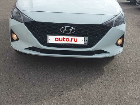 2020 Hyundai Solaris II Рестайлинг, белый, 1200000 рублей, вид 3