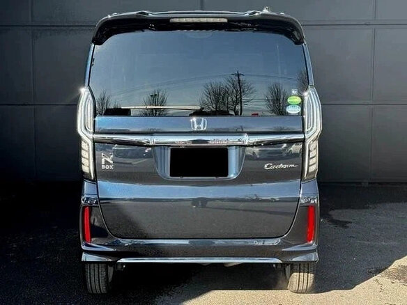 2022 Honda N-BOX II Рестайлинг, чёрный, 920000 рублей - вид 2