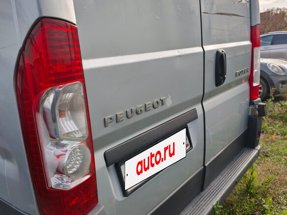 2010 Peugeot Boxer, серебристый, 500000 рублей - вид 2