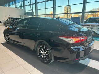 2018 Toyota Camry VIII (XV70), чёрный, 2295000 рублей, вид 4