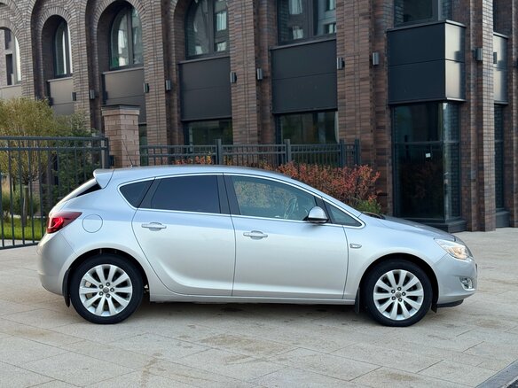 2012 Opel Astra J, серый, 670000 рублей - вид 4