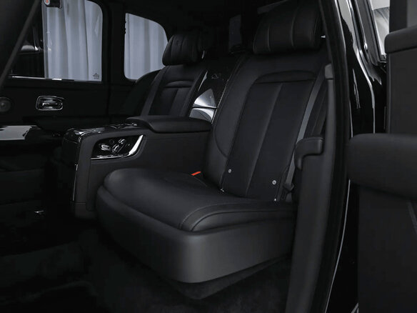 2025 Rolls-Royce Cullinan Black Badge I Рестайлинг (Series II), чёрный - вид 10