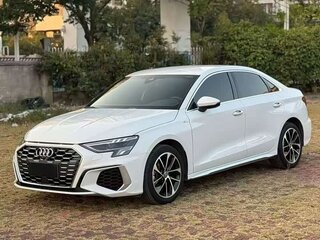 2023 Audi A3 35 TFSI IV (8Y), белый, 1750100 рублей, вид 1