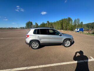 2011 Volkswagen Tiguan I, серебристый, 1120000 рублей, вид 2
