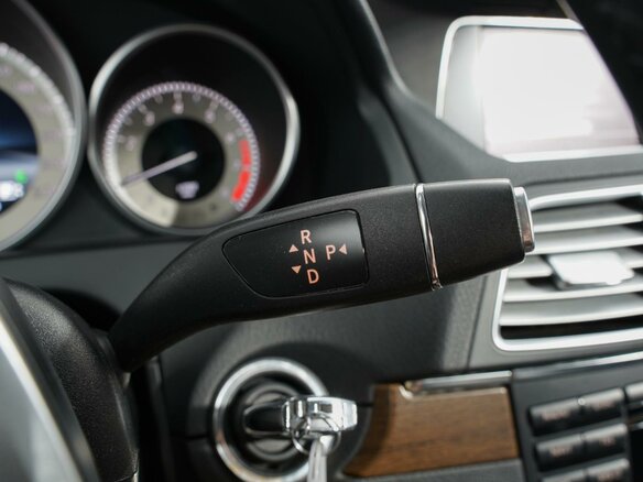 2013 Mercedes-Benz E-Класс 200 IV (W212, S212, C207) Рестайлинг, белый, 1948000 рублей - вид 15