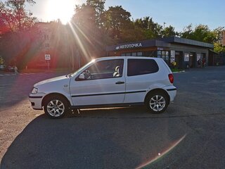 2001 Volkswagen Polo III Рестайлинг, белый, 290000 рублей, вид 3