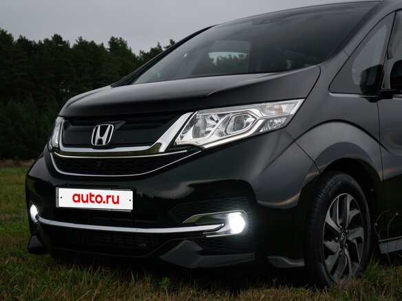 2015 Honda Stepwgn Spada V, чёрный - вид 16