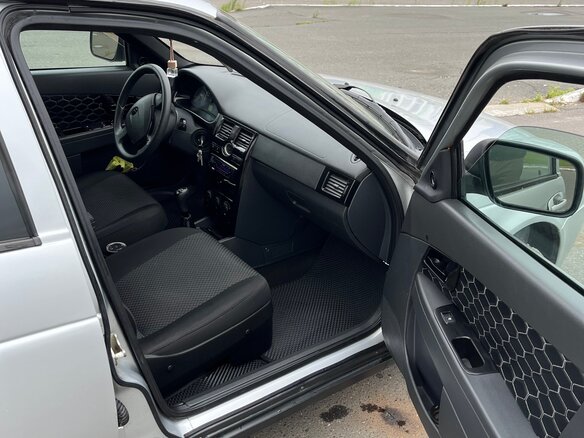 2012 Lada (ВАЗ) Priora I, серебристый, 300000 рублей - вид 15