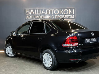 2017 Volkswagen Polo V Рестайлинг, чёрный, 1040000 рублей, вид 5