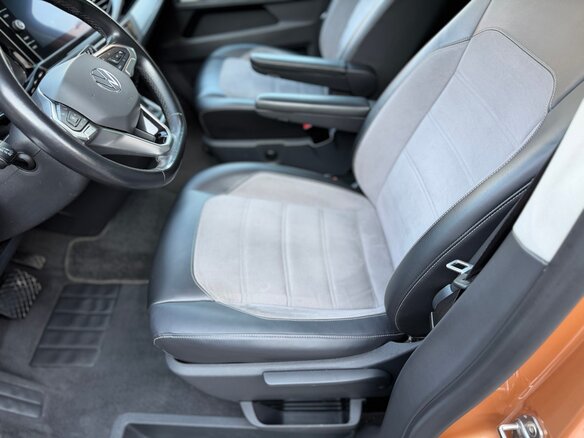 2020 Volkswagen Multivan T6 Рестайлинг, жёлтый, 4990000 рублей - вид 7