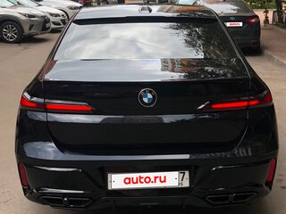 2023 BMW 7 серии 740d xDrive VII (G70), синий, 12000000 рублей, вид 2
