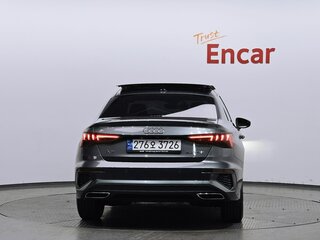 2023 Audi A3 35 TFSI IV (8Y), чёрный, 1659000 рублей, вид 4