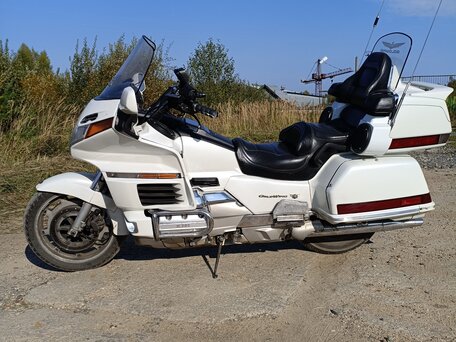 1999 Honda GL 1500 Gold Wing, белый, 550000 рублей, вид 1