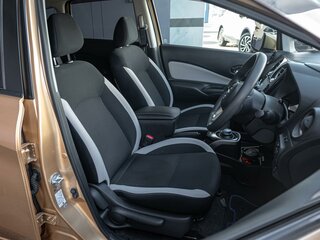 2017 Nissan Note e-Power II Рестайлинг, жёлтый, 1170000 рублей, вид 3