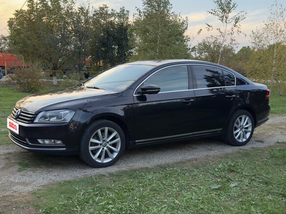 2012 Volkswagen Passat B7, чёрный, 1280000 рублей