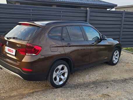 2012 BMW X1 20i I (E84), коричневый, 1338000 рублей, вид 3