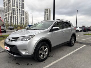 2015 Toyota RAV4 IV (XA40), серебристый, 2370000 рублей, вид 1