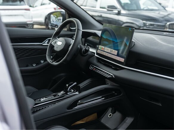 2026 Geely Coolray I Рестайлинг 2, серебристый, 2744990 рублей - вид 10