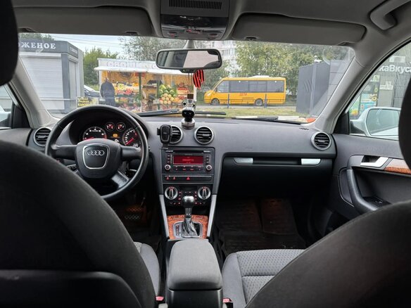 2012 Audi A3 II (8P) Рестайлинг 2, белый, 650000 рублей - вид 12