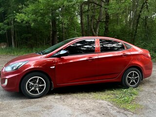 2011 Hyundai Solaris I, красный, 600000 рублей, вид 4