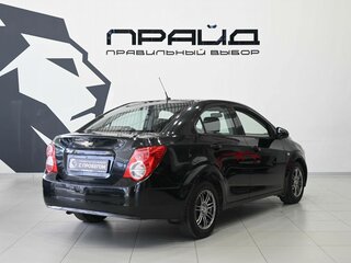 2014 Chevrolet Aveo II, чёрный, 584900 рублей, вид 3