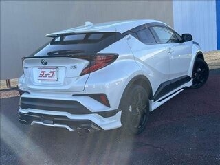 2019 Toyota C-HR I Рестайлинг, белый, 1370001 рублей, вид 5