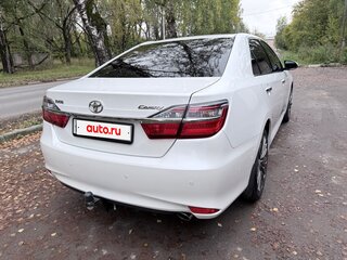 2015 Toyota Camry VII (XV50) Рестайлинг, белый, 1849000 рублей, вид 5