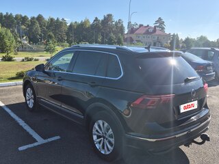 2021 Volkswagen Tiguan II Рестайлинг, чёрный, 2900000 рублей, вид 5