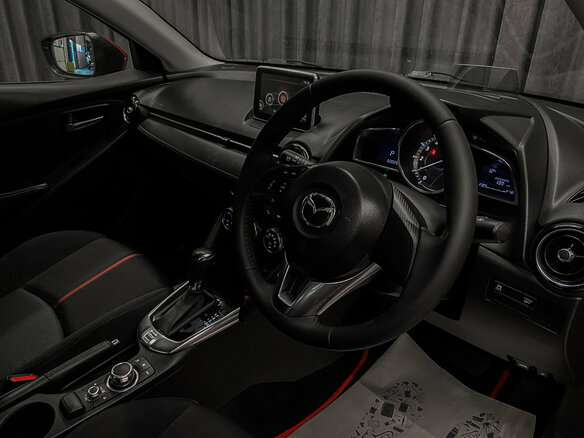 2016 Mazda Demio IV (DJ), красный, 1170000 рублей - вид 5