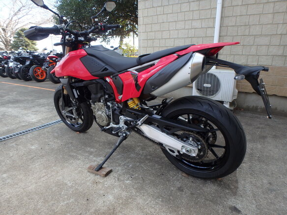 2024 Ducati Hypermotard, красный, 1350000 рублей - вид 4