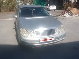 2003 Mercedes-Benz E-Класс 240 III (W211, S211), серебристый, 600000 рублей, вид 3
