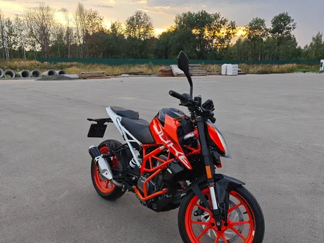 2020 KTM 390 Duke, оранжевый, 480000 рублей, вид 3