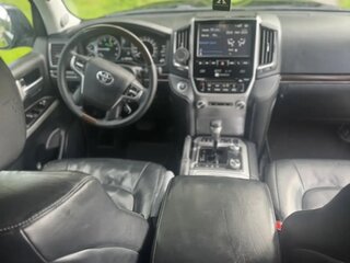 2016 Toyota Land Cruiser 200 Series Рестайлинг 2, чёрный, 4350000 рублей, вид 5