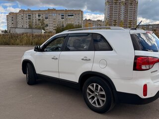 2019 Kia Sorento II Рестайлинг, белый, 2000000 рублей, вид 3