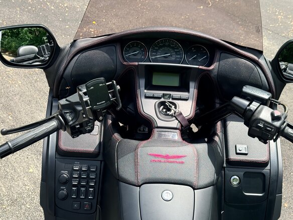 2015 Honda GL 1800 Gold Wing, чёрный, 1300000 рублей - вид 17
