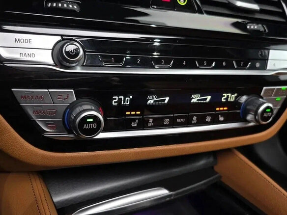 2022 BMW 5 серии 520i VII (G30/G31/G38) Рестайлинг, чёрный, 3970000 рублей - вид 6