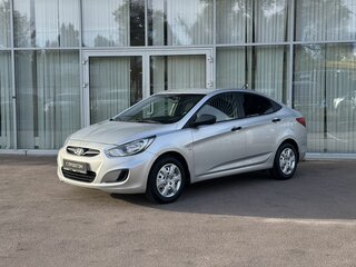 2013 Hyundai Solaris I, серебристый, 849000 рублей, вид 1