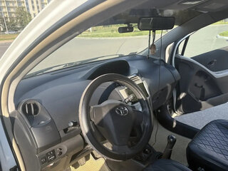 2007 Toyota Yaris II, белый, 430000 рублей, вид 5
