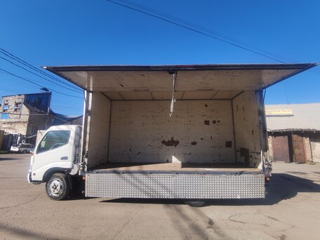 2000 Hino Series 300 (Dutro), белый, 1800000 рублей, вид 5