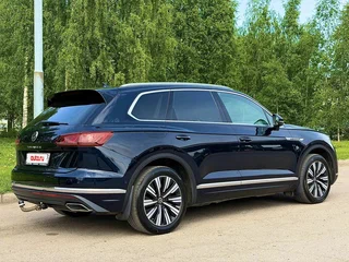 2021 Volkswagen Touareg III, чёрный, 4999000 рублей, вид 3