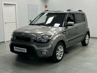2013 Kia Soul I Рестайлинг, серый, 800000 рублей, вид 1