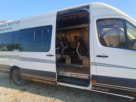 2011 Mercedes-Benz Sprinter, белый, 2350000 рублей, вид 2