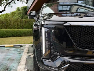 2025 Cadillac XT5 II, чёрный, 5359999 рублей, вид 4