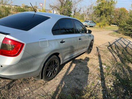 2015 Skoda Rapid I, серебристый, 837000 рублей, вид 3